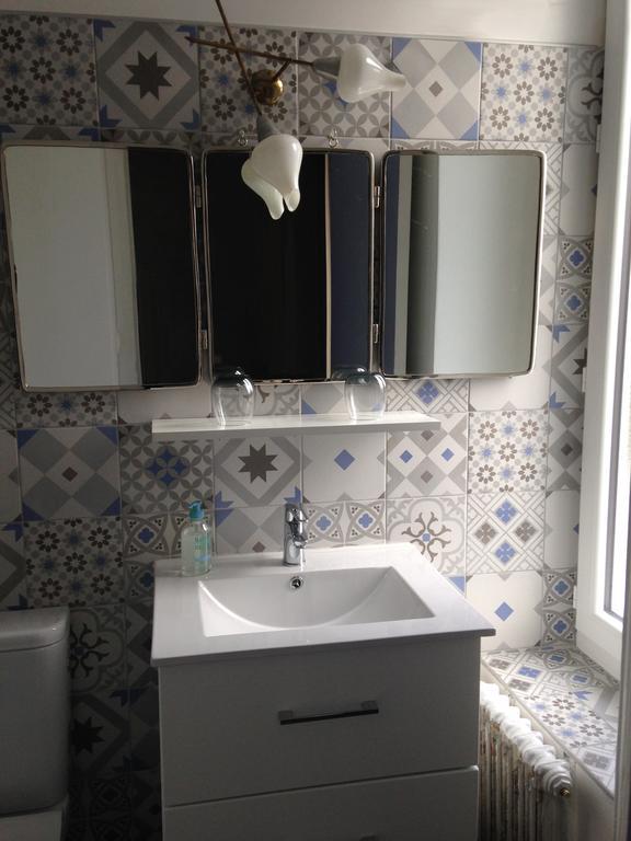 Rezé La Maison Bleue Trentemoult المظهر الخارجي الصورة